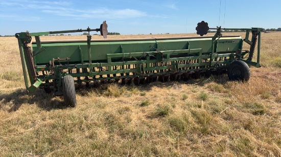 3pt Great Plains Solid Stand Dbl Disc Grain Drill