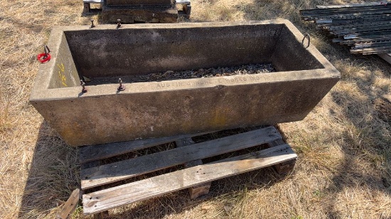 2'X4' Austin Concrete Works Water Trough