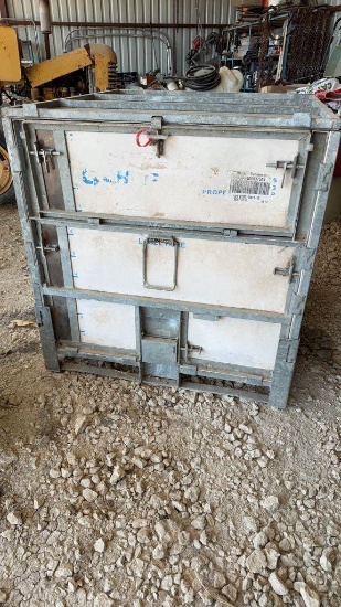 Cube Box Container w/Lift Lid & Pallet Fork Insert