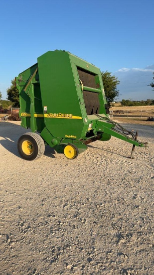 John Deere 567 MegaWide String Round Baler