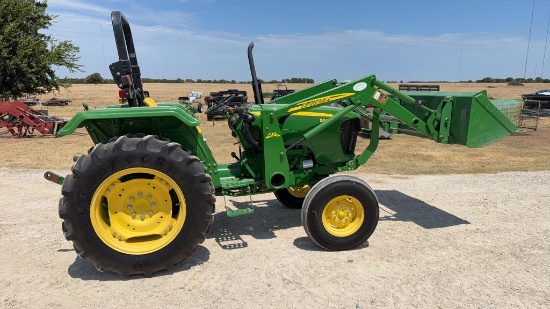 John Deere 5045E Tractor w/512 Loader/Bucket
