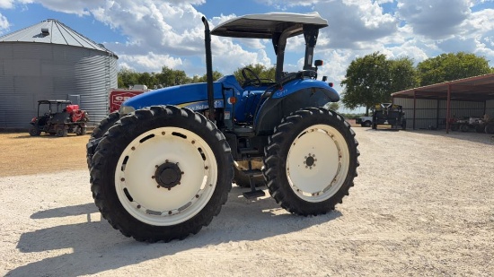 New Holland TD95D 4WD High Rise Tractor, 960hrs