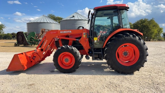 Kubota M5-111 Tractor w/LA1854 Loader/Bucket, 4WD