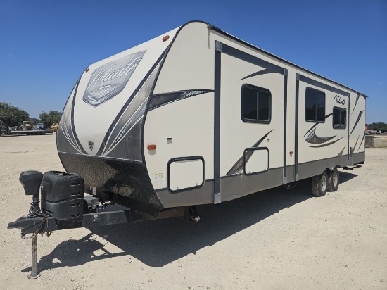 *2018 Crossroads RV M-31 BH Volante Series