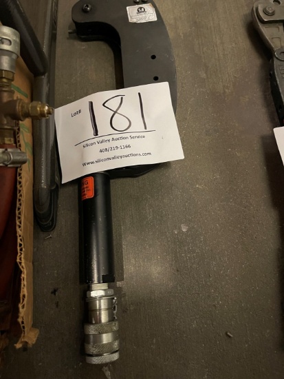 T&B J1704D tool  catalog # 13640