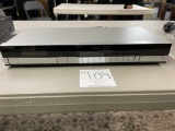 Magnavox FT 1440 Digital Synthesized Tuner