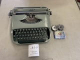 Royal manual typewriter