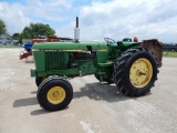 John Deere 2940 Tractor