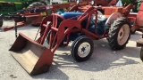 Ford 4000 Tractor w/Hyd Loader