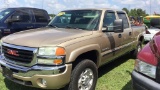 2004 GMC Sierra SLE 2500 4 x 4 Quad cab