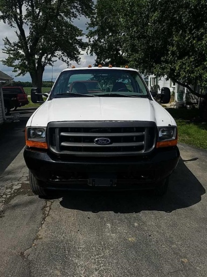 2001 Ford F-550