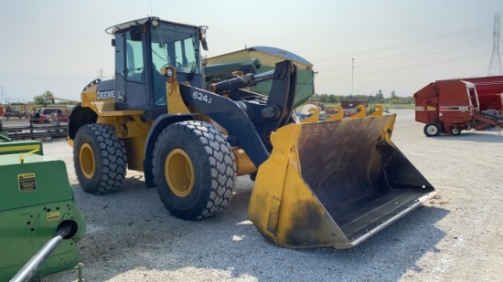 John Deere 624J Pay Loader