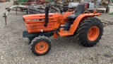 Kubota B8200 Garden Tractor