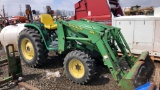 John Deere 4600 Tractor w loader