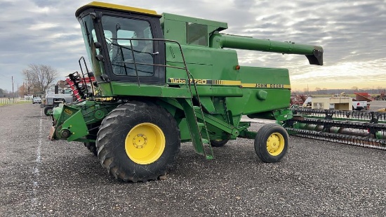 John Deere 7720 Turbo Combine