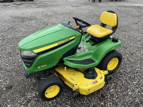 2015 John Deere X390 Mower