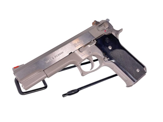 Smith & Wesson 45 Auto Semi-Auto Pistol