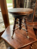 Clawfoot stool