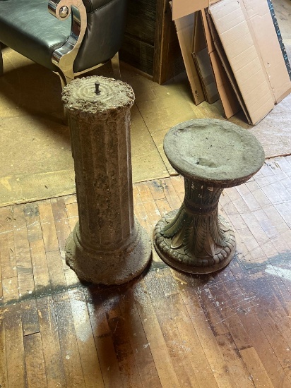 2 Pedestals