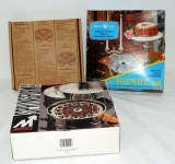 3 Piece Kitchen Lot Bundt Pan