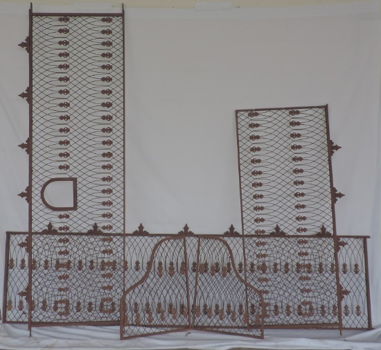 (5) Piece set of Wrought Iron Fencing