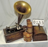 Edison Standard Phonograph With Discs