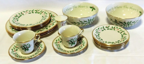 Set Lenox Holiday Holly & Berry China