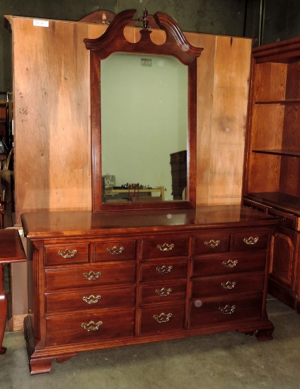 Thomasville Dresser with Mirror