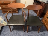 Set of 2 Mid-Century Chairs