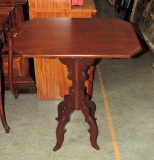 Mahogany Victorian Lamp Table