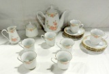 18 Pc Ming China Tea Set