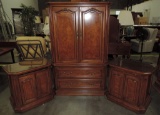 4 Pc Thomasville Bedroom Suite