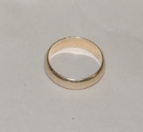 14Kt Gold Man's Wedding Band