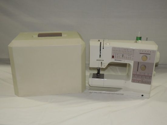 Bernina 1230 Sewing Machine In Case