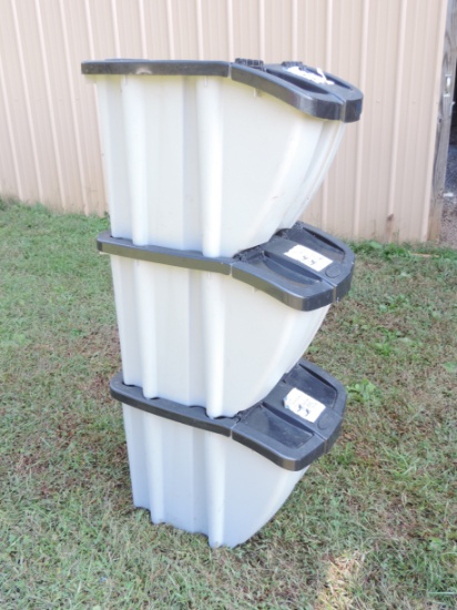 Lot of Storage Containers
