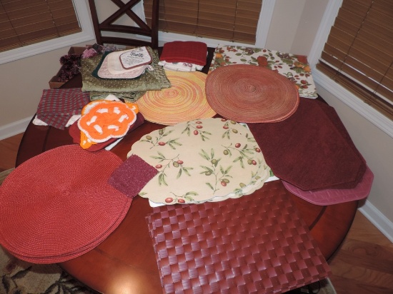 Place Mat and Kitchen Lot