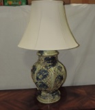 LARGE CERAMIC URN SHAPED TABLE LAMP