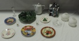 2 TRAY LOTS HOUSEHOLD DECORATIVE ITEMS