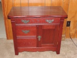 Small cabinet with 3 drawers and doors