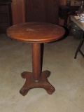 Antique oak pedestal table