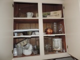 Lot of cabinet items