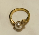 14kt Gold Pearl and Diamond Ring