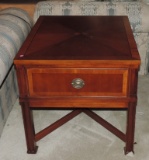 Side table with one drawer with inlaid on top
