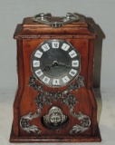 Wood Quartz Mantel Clock