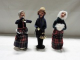 Highly Collectible Lot Of 3 Byers Choice Carolers