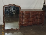 9 Drawer Serpentine Front Dresser With Mirror