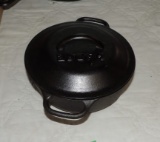 Lodge 2SPS Cast Iron Pot with Lid