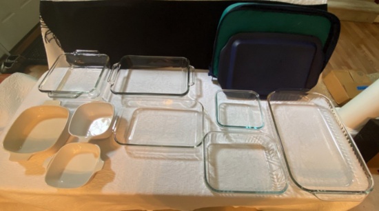 Lot of Kitchen Glass Bakeware