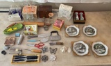 Assorted Vintage Kitchen Items