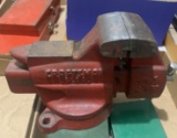 Heavy Duty Craftsman Bench Vise